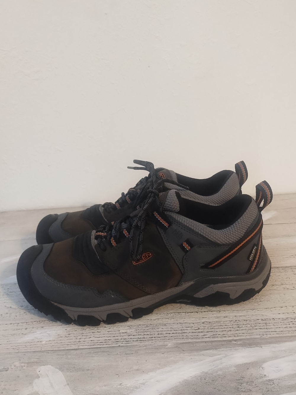 Keen 1026084 Men's Ridge Flex WP M color Grey/Fossil dark greeOrange Casual Boot